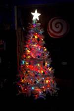 Watch O' Christmas Tree Merdb